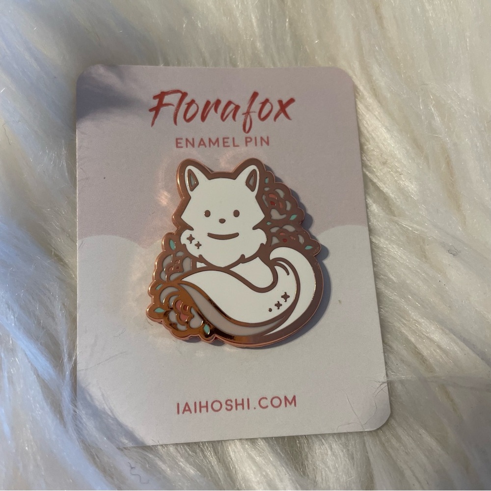 New IAIHOSHI Florafox Enamel Pin
